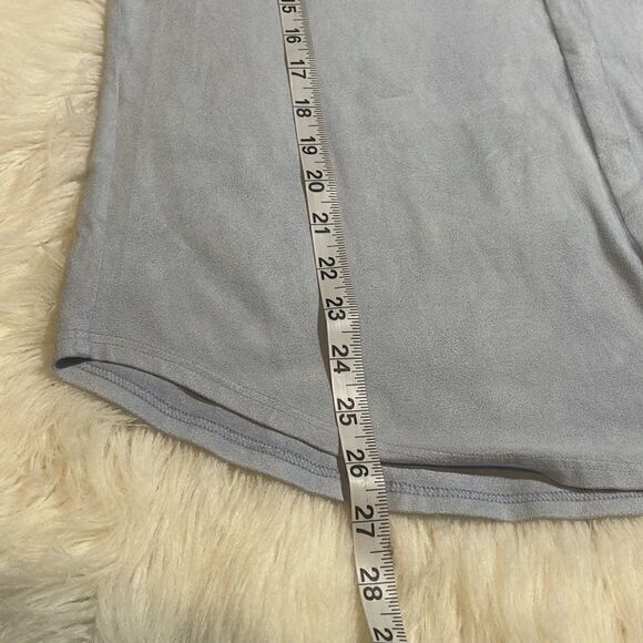 šChicoās-āvelvetābabyāblueĀ longāsleeve - Picture 7 of 8